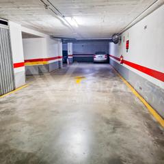 Location Parking voiture à Parque Ayala - Jardín de la Abadía - Huelín. Alquiler de garaje en huelin