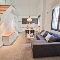 Rent Flat in Parque Ayala - Jardín de la Abadía - Huelín. Apartamento en alquiler en la princesa