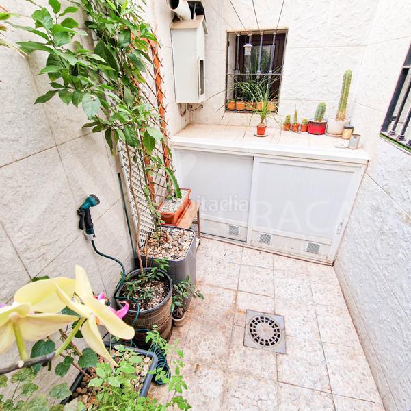 Foto f1e640e1-d37b-4959-9894-12684c4d6596. Casa adosada casa en venta en bailén-miraflores en Málaga