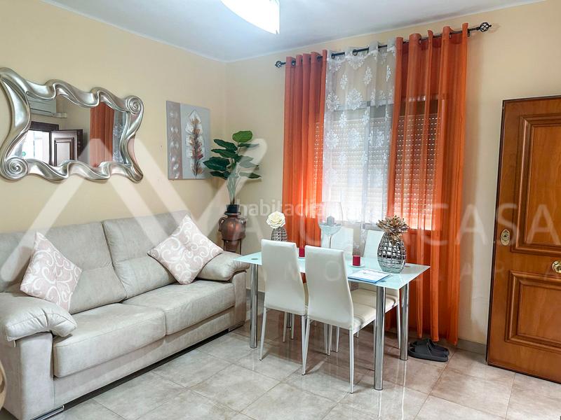Foto 06c4d9bd-5802-47b7-9105-128121734937. Piso  en venta en camino san rafael – o250j – en Málaga