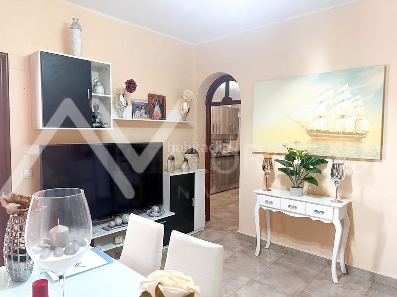 Foto 4ebd60a6-4126-41a3-b577-bc350d19df2a. Piso  en venta en camino san rafael – o250j – en Málaga