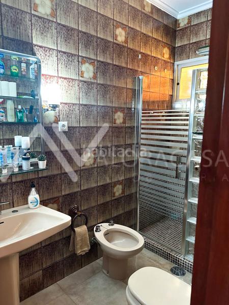 Foto e7388df8-1ec0-49d6-8341-7a131159326d. Piso  en venta en camino san rafael – o250j – en Málaga