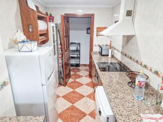 Miete Etagenwohnung  Calle capulino jáuregui. Piso en alquiler en huelin