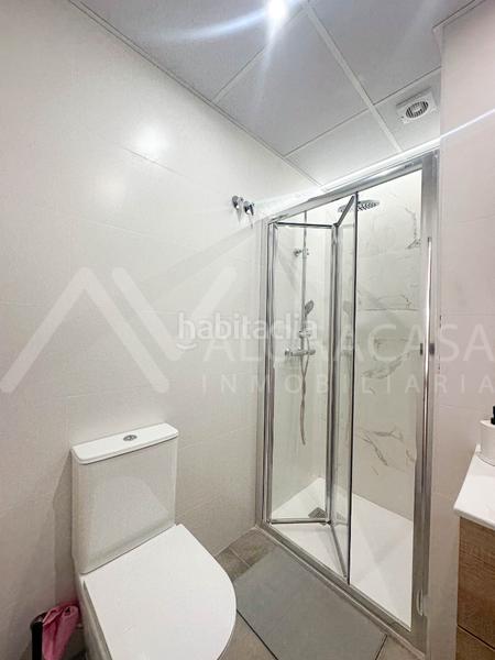 Foto 6b596e6b-c509-4fb1-9372-909cb30d435e. Miete etagenwohnung in Parque Ayala - Jardín de la Abadía - Huelín Málaga