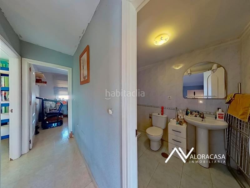 Foto 14084e0a-42e6-44d4-93e6-9940d6a70d96. Casa a schiera con parcheggio piscina in Cártama