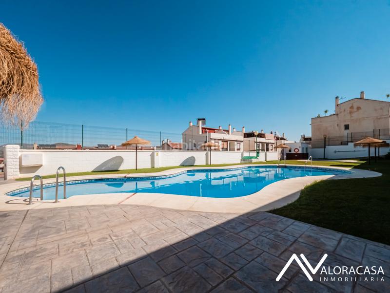 Foto c351c44a-f3c5-46d5-ab5e-aa096aefbc4d. Casa a schiera con parcheggio piscina in Cártama