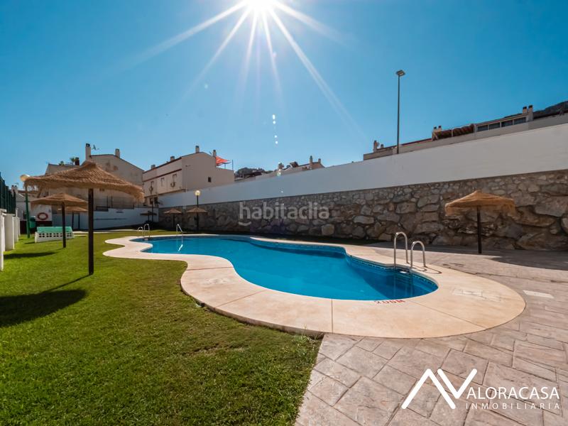 Foto f09c4915-9864-4b8f-b946-42fee0014763. Casa a schiera con parcheggio piscina in Cártama