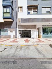 Miete Autoparkplatz in Calle héroe de sostoa 166. Plaza de garaje en alquiler en carretera cádiz