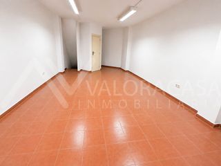 Local Comercial en Parque Ayala - Jardín de la Abadía - Huelín