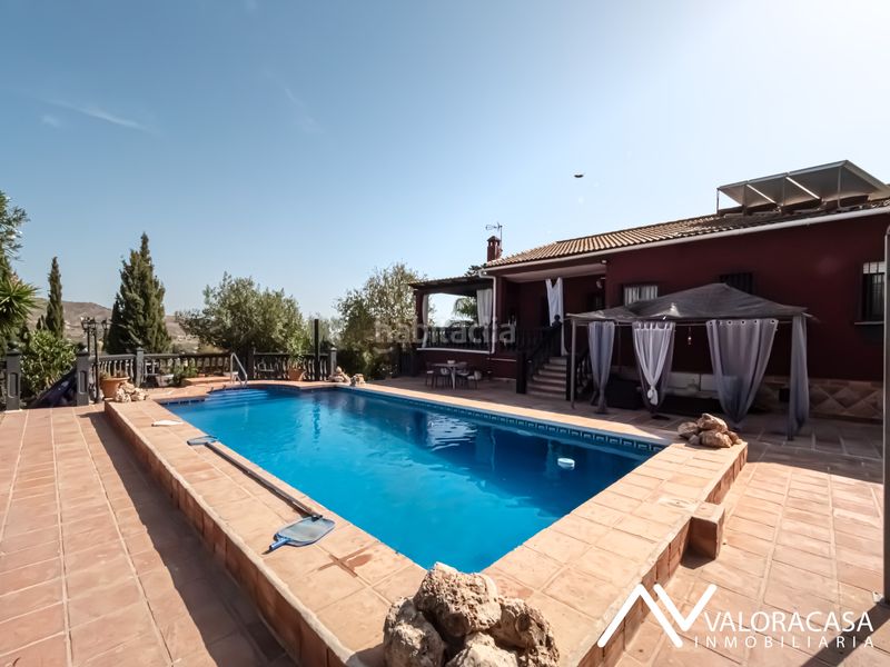 Foto cdee5071-3828-47d1-9524-66e72f6b118b. Chalet  independiente en Coín