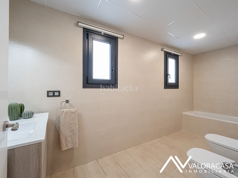 Foto 4ac7ba15-7ac5-41f7-80e7-4ef8c7bb1296. Chalet mit parking pool in Pizarra