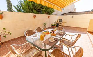 Xalet a Lo Cea. Chalet en venta 4 habitaciones 3 baños.