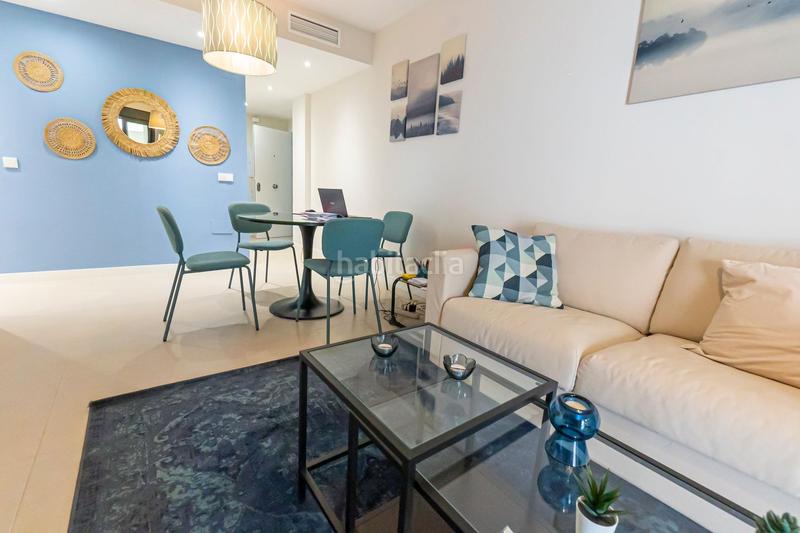 Foto a5f3b3e1-c9e2-452d-8c71-60713a7d8a42. Piso casa en venta 2 habitaciones 2 baños. en Almayate Bajo