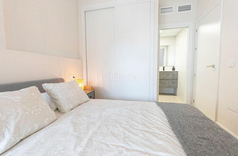 Foto f1e4dc99-64ea-4b92-966d-b84bcca3ff1f. Piso casa en venta 2 habitaciones 2 baños. en Almayate Bajo