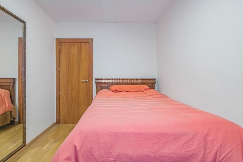 Foto be6f4a2b-b98e-4979-b2dc-a112ae3b2b80. Piso casa en venta 3 habitaciones 2 baños. en Castaño - Mirasierra Granada