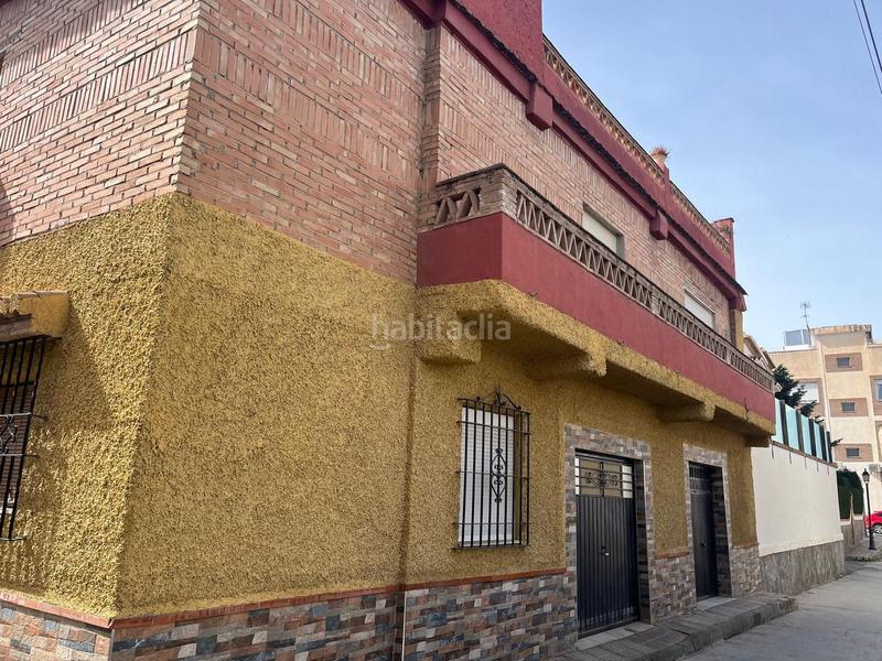 Foto 9b479c8f-a3eb-4b60-b5fd-566227ee1c12. Chalet  en venta 3 habitaciones 2 baños. en Gabias (Las)