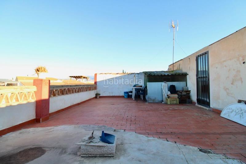 Foto cea551d0-9749-49f0-8518-04df0b16926f. Chalet  en venta 3 habitaciones 2 baños. en Gabias (Las)