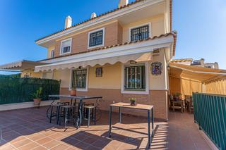 Xalet en Chilches. Chalet en venta 4 habitaciones 4 baos.