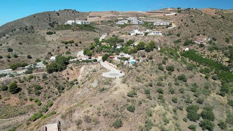 Foto 43390f8d-7021-40a0-ba7f-d62ee34c8ded. Finca rústica a Diseminados Rincón de la Victoria