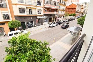 Pis a El Molinillo - Capuchinos. Casa en venta 2 habitaciones 1 baños.