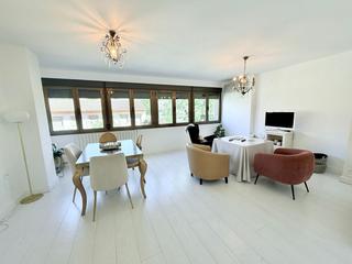 Pis a Pajaritos. Casa en venta 4 habitaciones 2 baños.