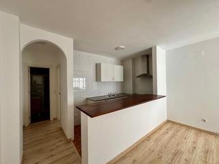 Appartement à Parque Victoria Eugenia. Casa en venta 1 habitaciones 1 baños.