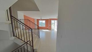 Chalet à Almayate Bajo. Chalet en venta 3 habitaciones 3 baños.