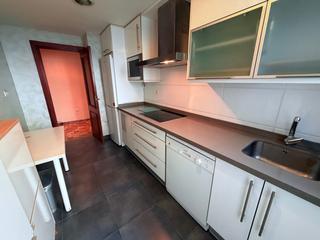 Piso en Camino de Ronda. Casa en venta 3 habitaciones 2 baños.