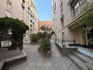 Pis a Camino de Ronda. Casa en venta 3 habitaciones 2 baños.