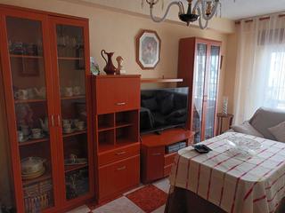 Rent Flat in Barrio de Zaidín. Casa en alquiler 3 habitaciones 1 baños.