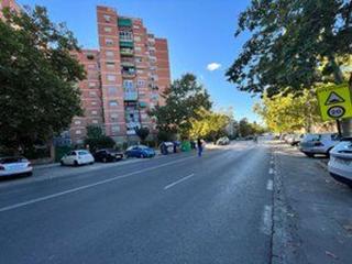 Piso en Cartuja. Casa en venta 4 habitaciones 2 baños. Piso en Cartuja. Casa en venta 4 habitaciones 2 baños.