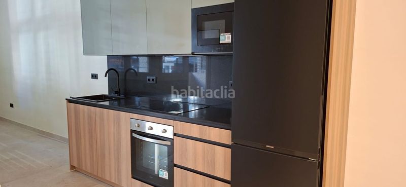 Foto f105c442-2977-48e5-88c8-05bdf25244a4. Estudi a El Ejido Málaga