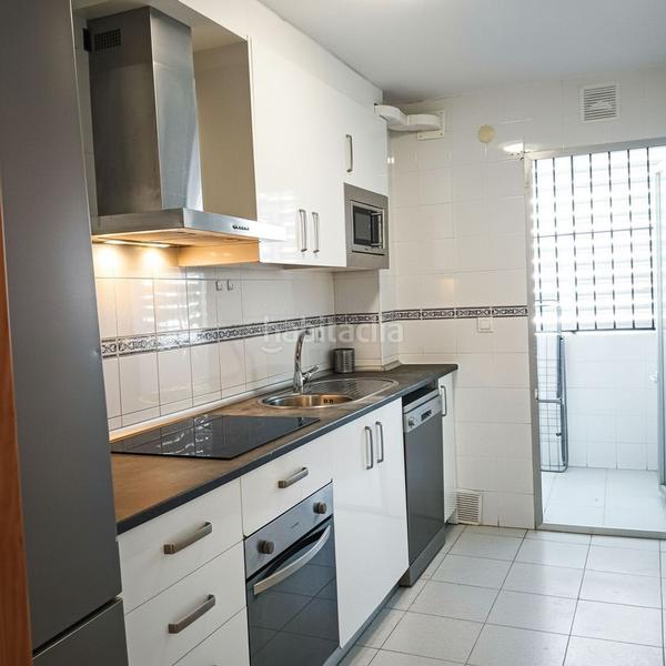 Foto b02b63df-9339-478a-b898-94a1fe146d11. Affitto appartamento con parcheggio piscina in Torre de Benagalbón Rincón de la Victoria