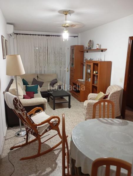 Foto 0bfbfa5e-95bd-4c77-85df-72335d6de64d. Piso casa en venta 4 habitaciones 2 baños. en La Trinidad Málaga