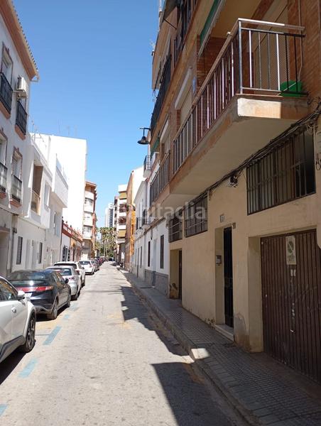 Foto 8ea130ba-8711-4305-82af-8663a94be66e. Piso casa en venta 4 habitaciones 2 baños. en La Trinidad Málaga