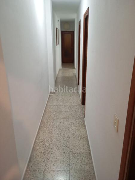 Foto dd3ddb15-0514-4f66-b742-3f5f7bf4e150. Piso casa en venta 4 habitaciones 2 baños. en La Trinidad Málaga