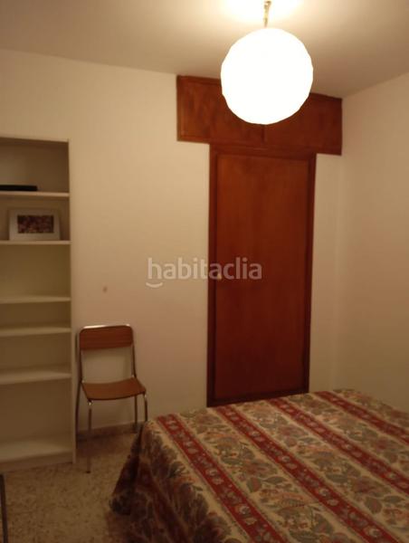 Foto f7861449-4758-4ce2-a979-5f3928c4df43. Piso casa en venta 4 habitaciones 2 baños. en La Trinidad Málaga