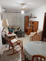 Pis en La Trinidad. Casa en venta 4 habitaciones 2 baos.