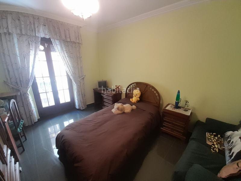 Foto 00416da9-e117-49a9-8d57-9048d9431c73. Chalet mit parking in Ctra. Circunvalación - La Magdalena Jaén