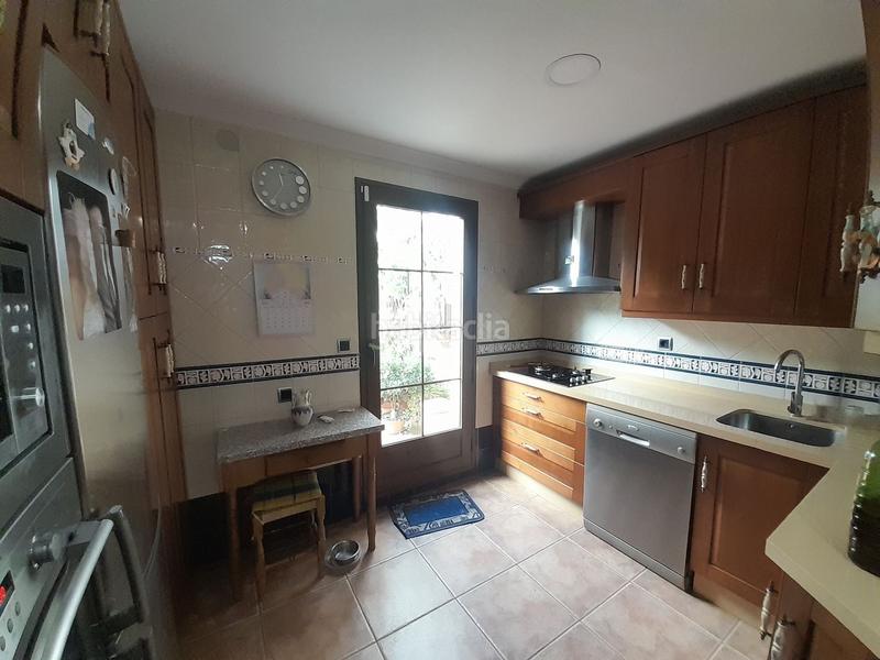 Foto 01b7374e-5f18-4c90-8295-d073e1d3cd98. Chalet mit parking in Ctra. Circunvalación - La Magdalena Jaén