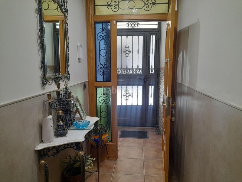 Foto 3071b79a-1881-412f-bf3b-2b7303adc327. Chalet mit parking in Ctra. Circunvalación - La Magdalena Jaén