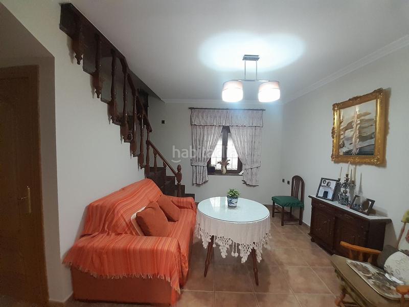 Foto 84063f8f-15ff-4473-aeeb-1e8f3aff0af0. Chalet mit parking in Ctra. Circunvalación - La Magdalena Jaén