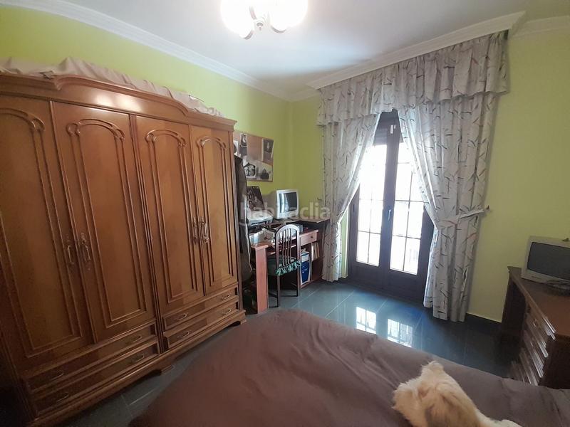 Foto 9562e83a-a053-49a6-93d1-d78901e1f5fc. Chalet mit parking in Ctra. Circunvalación - La Magdalena Jaén