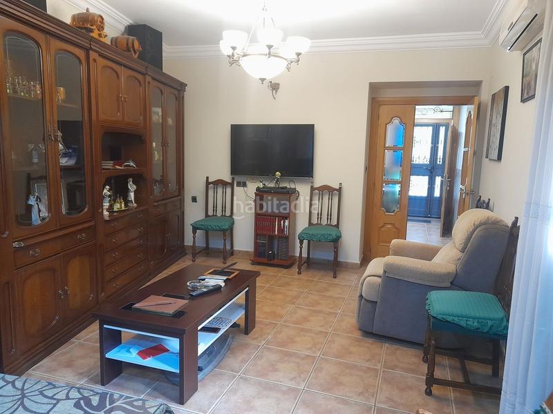 Foto baf5369d-d4c9-4055-8262-fe6cc1ffcf9a. Chalet mit parking in Ctra. Circunvalación - La Magdalena Jaén