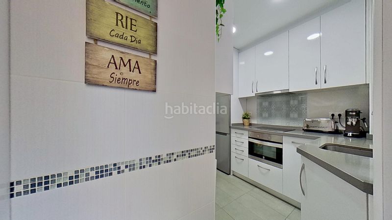 Foto 4d107046-ecb0-45e6-ab9a-ccf4f4398c78. Pis a Parque Ayala - Jardín de la Abadía - Huelín Málaga