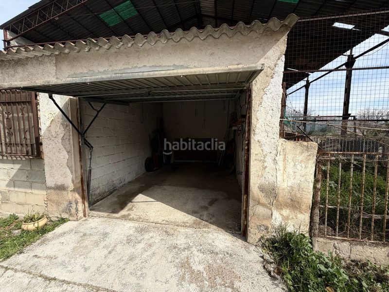 Foto a5261f69-f8e5-42bc-ab19-c1dfc026c8f6. Aparcament cotxe a Chauchina