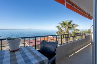 Appartement à Playa del Rincón. Piso en pimera línea de playa - ¡tu nuevo hogar te espera!