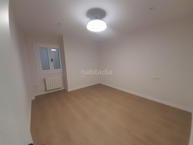 Foto 0f7599d4-88ae-43fa-b8eb-6ee982628ec4. Pis a Avda de Madrid - Pº de la Estación Jaén