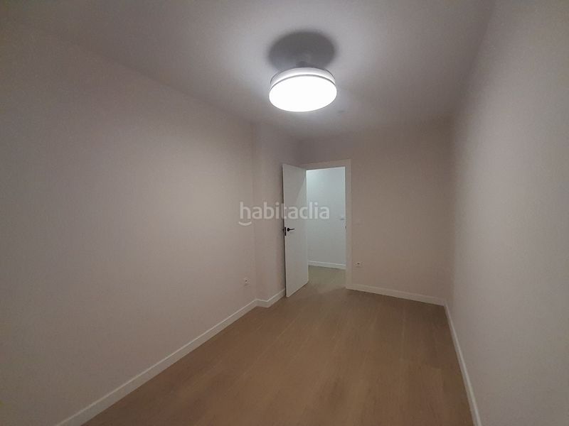 Foto 4bcc29a3-0998-4c27-af9a-9e0c2706016f. Pis a Avda de Madrid - Pº de la Estación Jaén