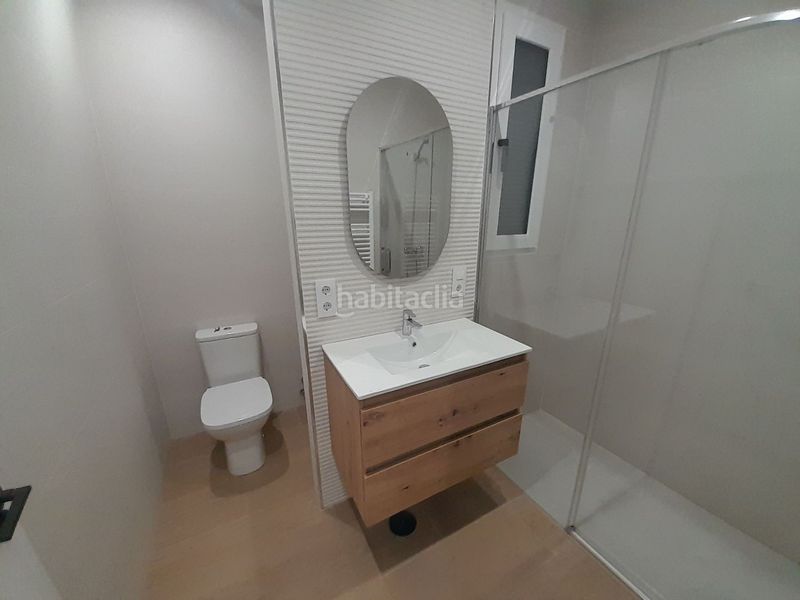 Foto 7d365689-e15c-4d79-b25a-5f7c6718fc01. Pis a Avda de Madrid - Pº de la Estación Jaén